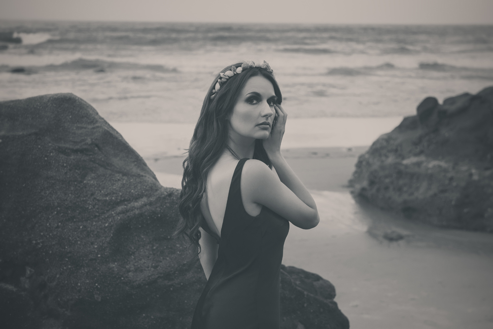 lyric-everly-melodee-tonti-dark-fairytale-1